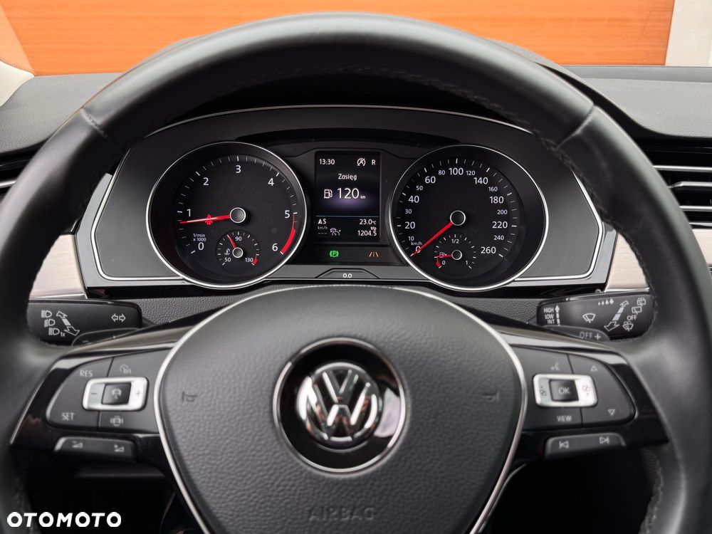 Volkswagen Passat 2.0 TDI BMT Highline DSG - 31