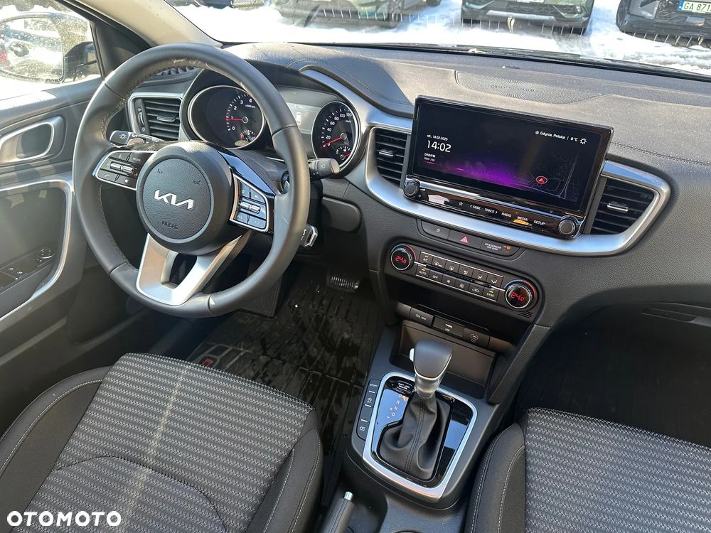 Kia Ceed 1.5 T-GDI M DCT - 24