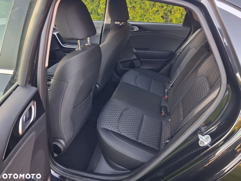 Kia Ceed 1.4 T-GDI DCT OPF Platinum Edition - 8