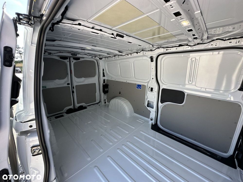 Volkswagen Transporter Furgon, 2,0TDI 150KM, 6-bieg.manualna, r.o :3500 mm - 17