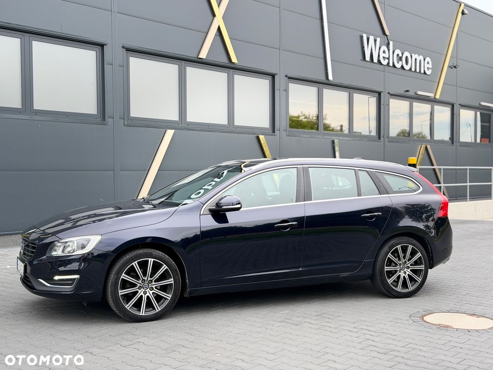 Volvo V60 D2 Geartronic Summum - 7