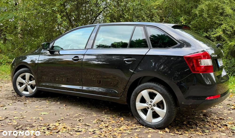 Skoda RAPID 1.6 TDI DSG Edition - 28