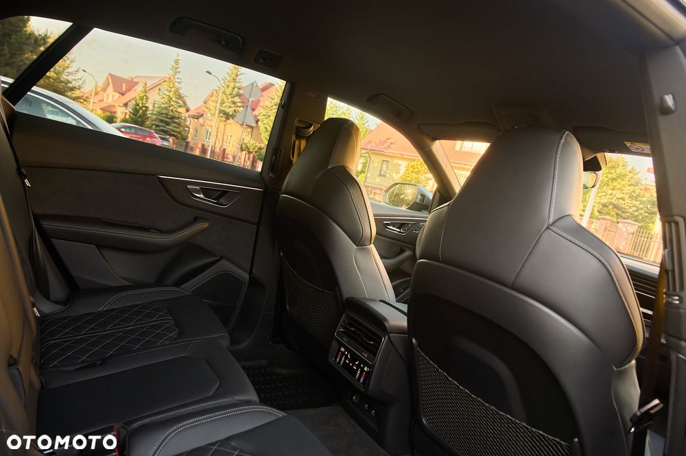 Audi SQ8 - 30
