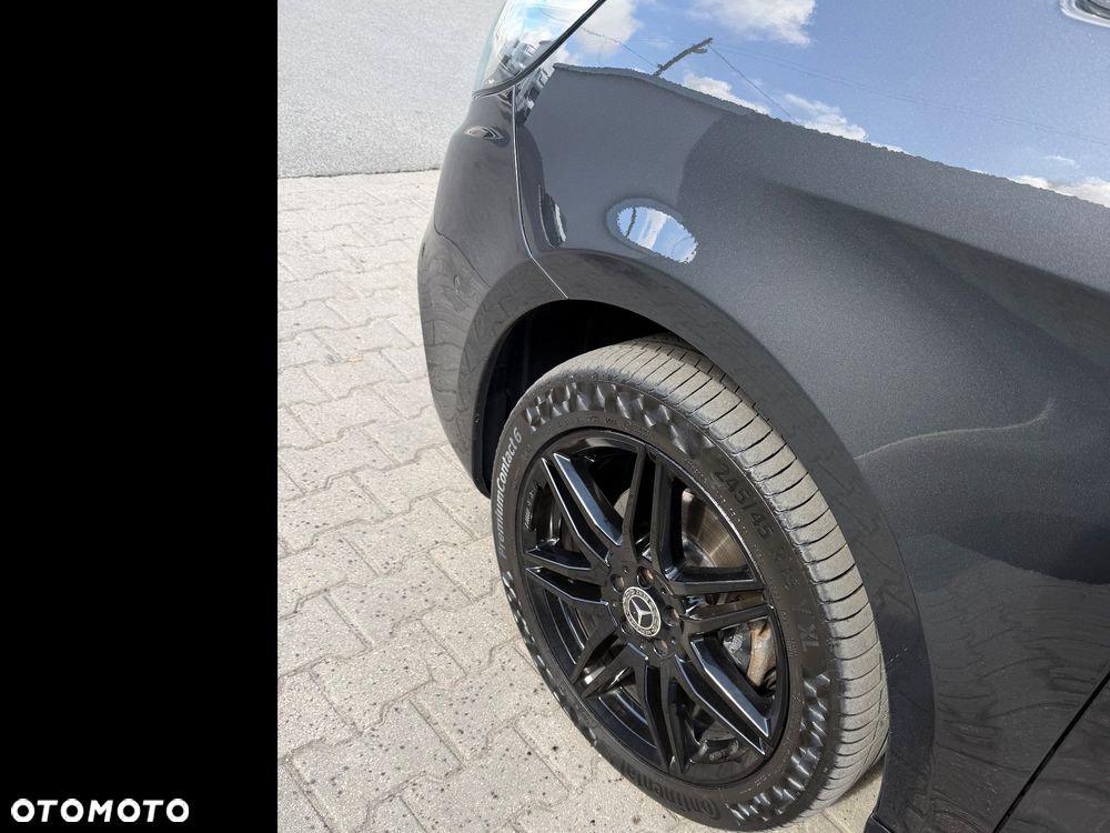 Mercedes-Benz Klasa V - 7