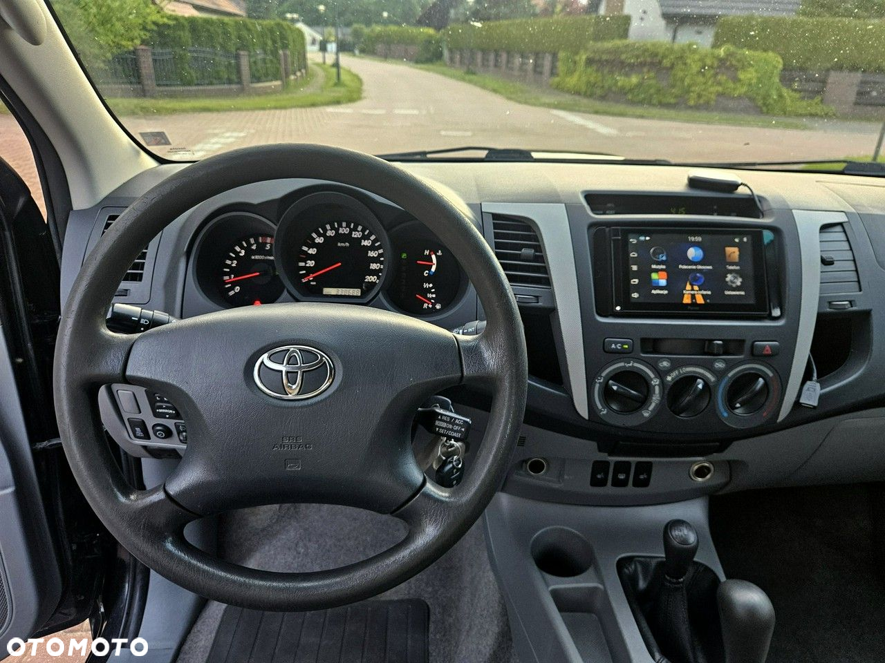 Toyota Hilux 4x4 Double Cab Autm Executive - 15