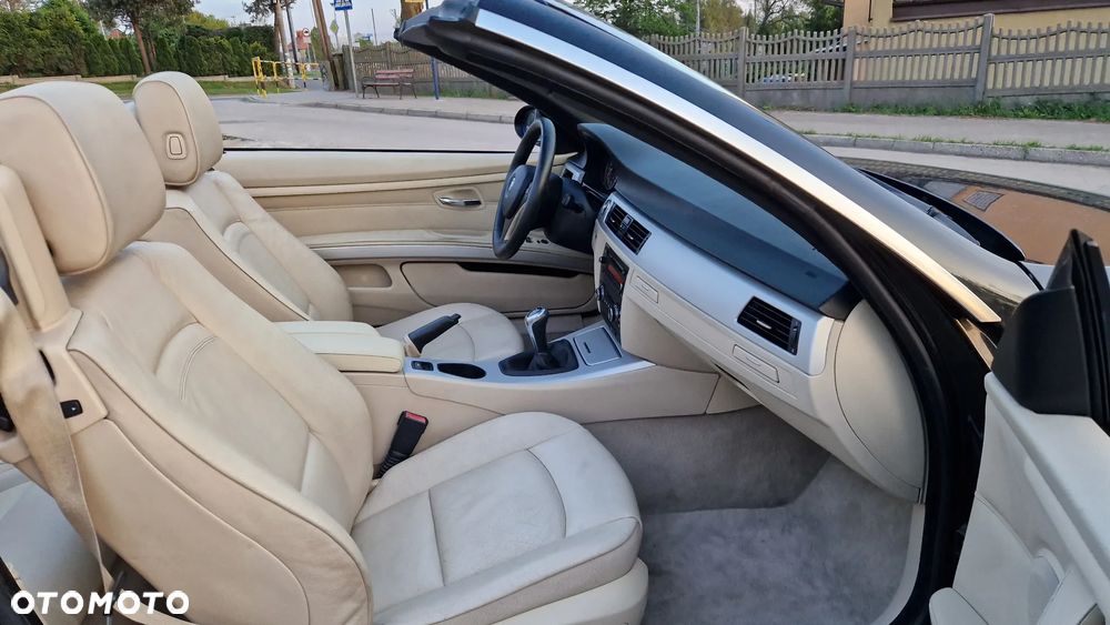 BMW Seria 3 320d DPF - 12