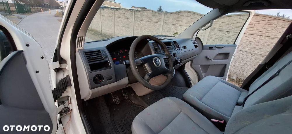Volkswagen Transporter T5 - 13