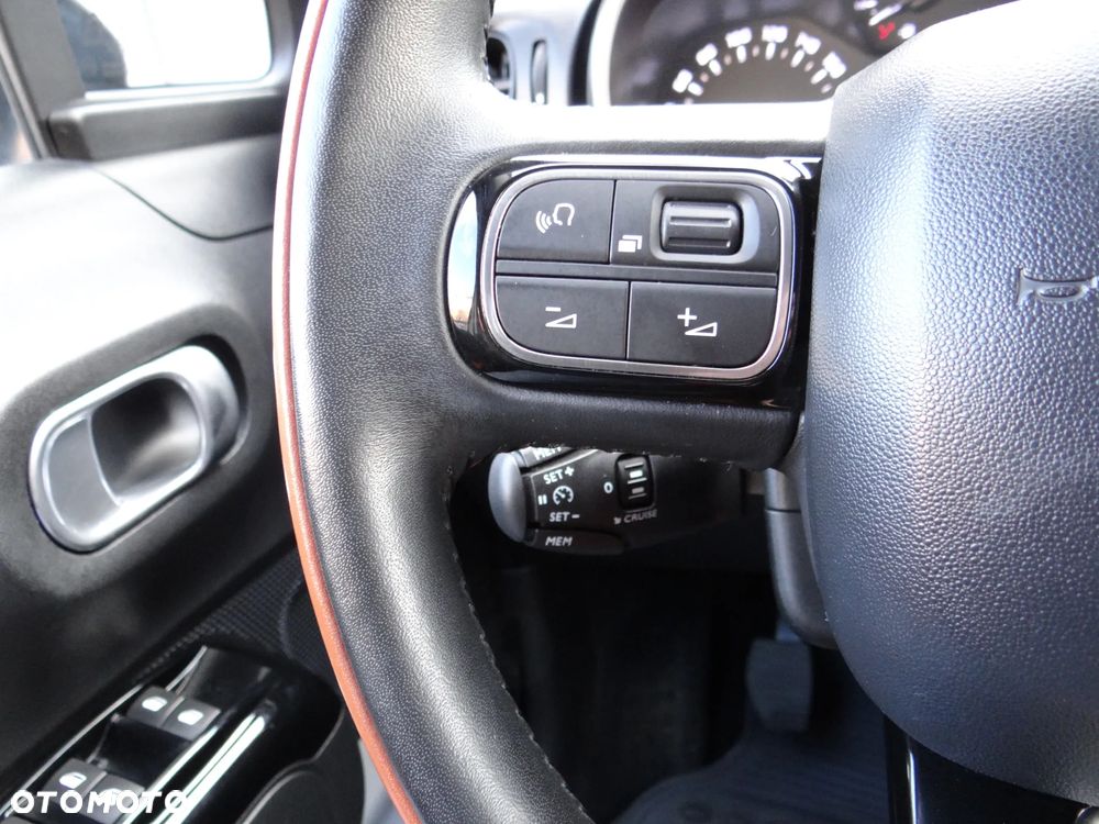 Citroën C3 BlueHDi 100 S&S SHINE - 27