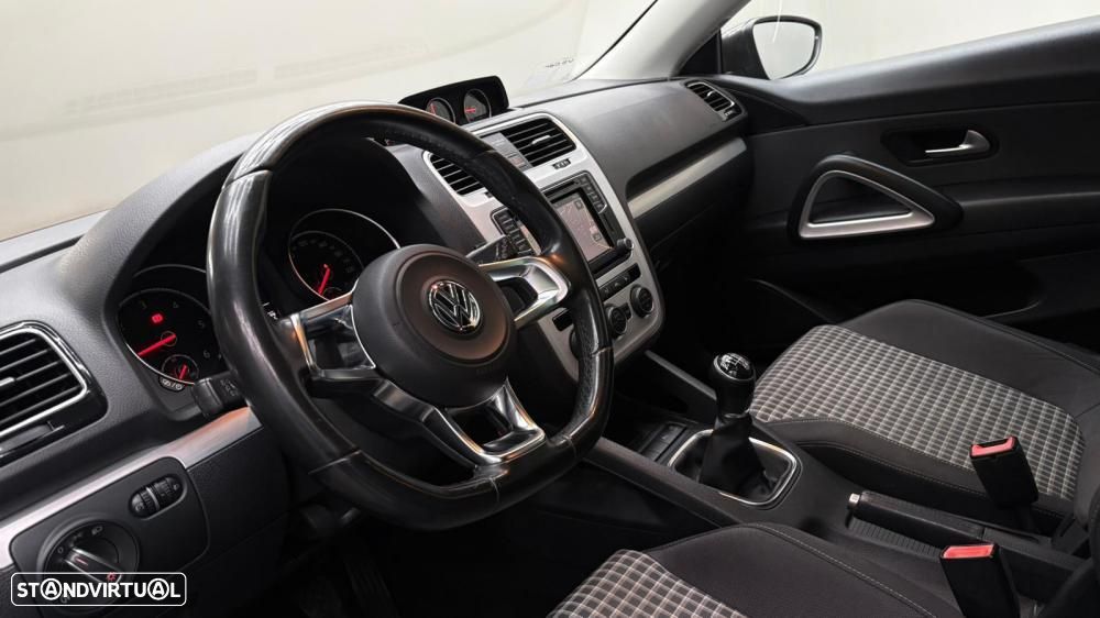 VW Scirocco 2.0 TDI Blue Motion Technologie Allstar - 13