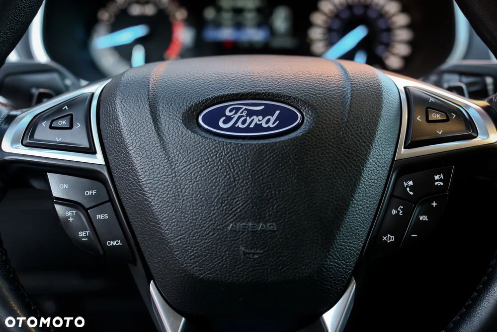 Ford Edge - 12