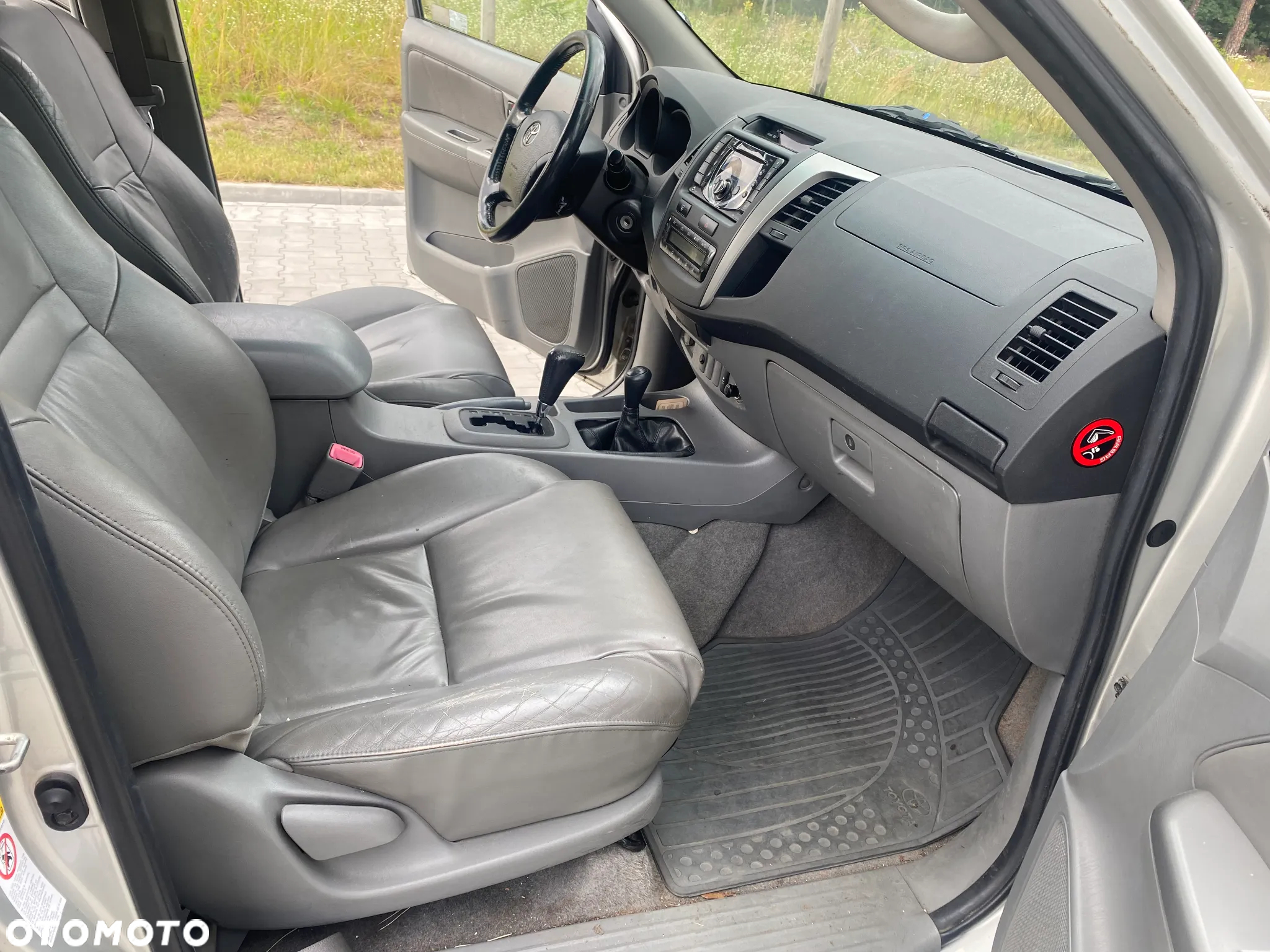 Toyota Hilux 3.0 D-4D Sol - 12