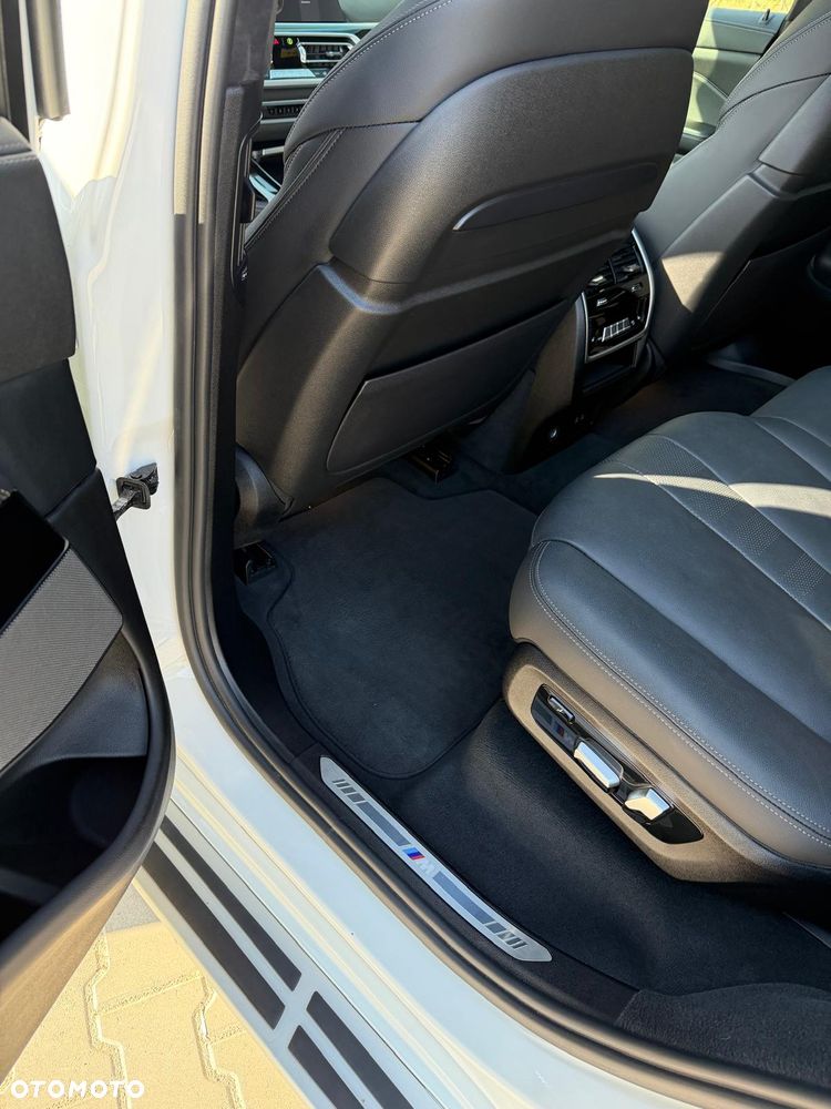 BMW X7 xDrive40d mHEV sport - 23