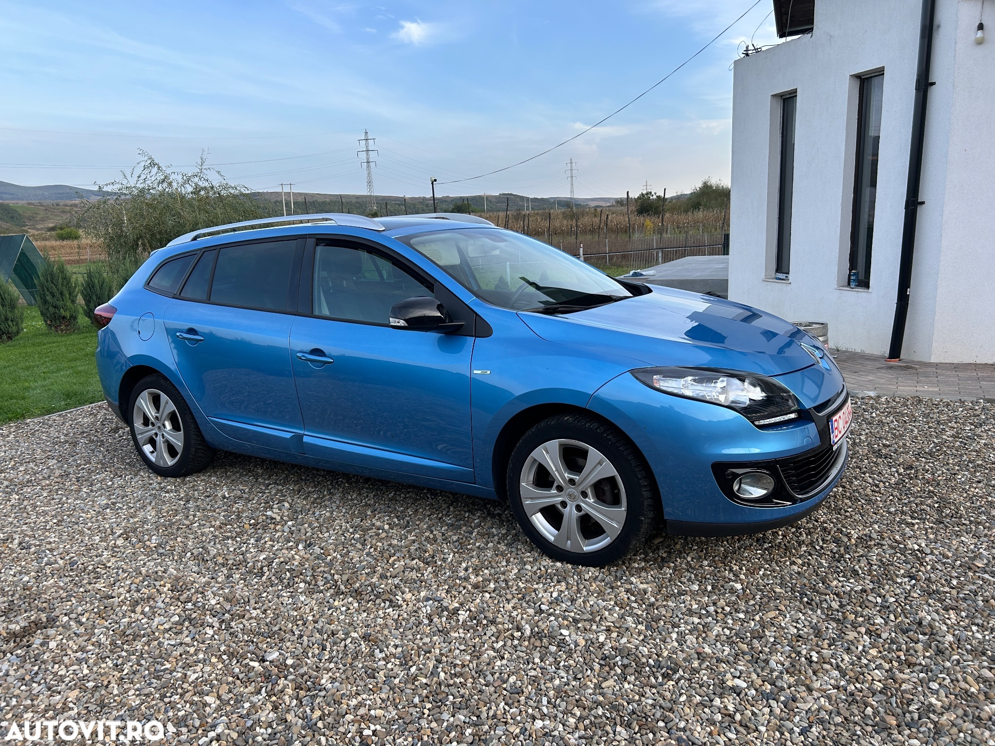 Renault Megane Grandtour ENERGY TCe 115 Start & Stop Bose Edition - 3