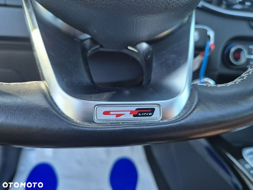 Kia Ceed - 33