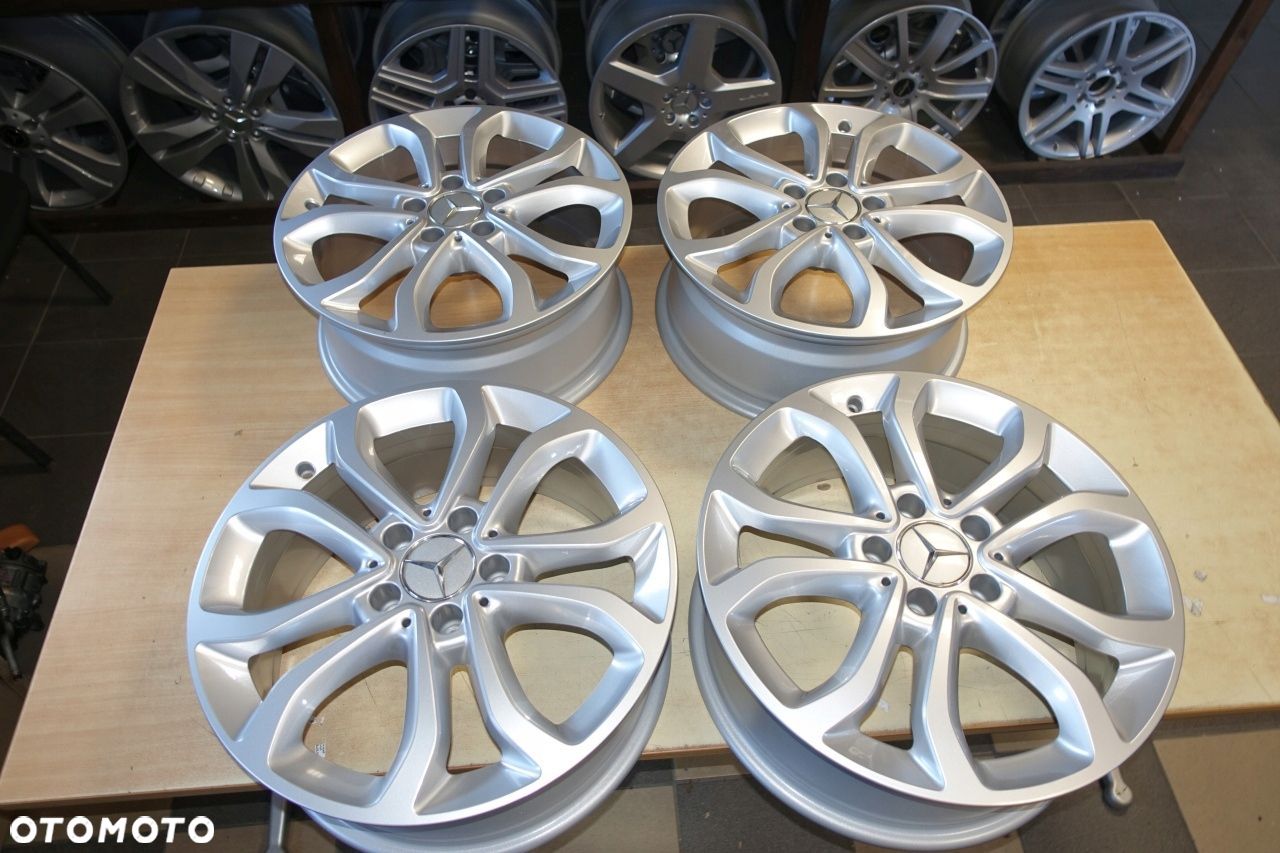 Mercedes w205 felgi 17 4szt IDEALNE w207 7x17 et48.5 2054010200 - 1