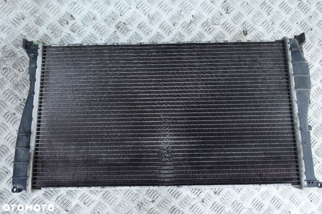 CHŁODNICA WODY BMW E90 E91 2.0 D 05r. - 2