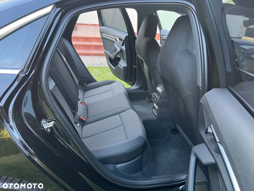 Audi A3 Limousine 35 TFSI Sport S tronic - 24