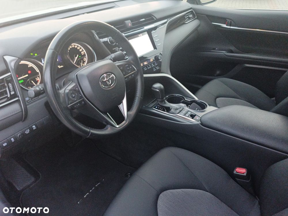 Toyota Camry 2.5 Hybrid Comfort CVT - 9