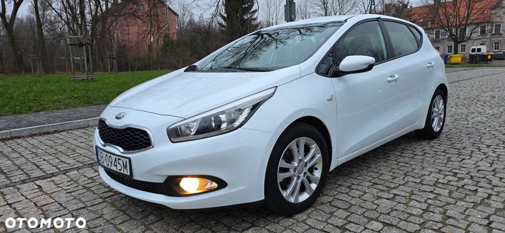 Kia Ceed - 3