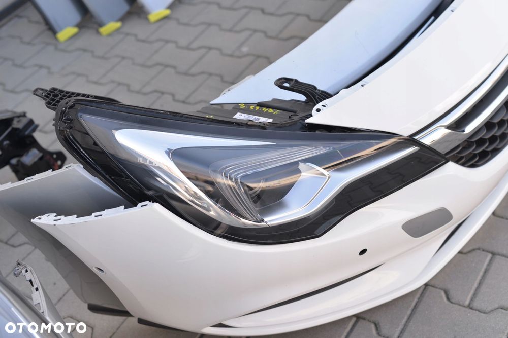 MASKA BŁOTNIK ZDERZAK LAMPA PAS PRZEDNI BELKA GRILL OPEL ASTRA 5 K V - 12