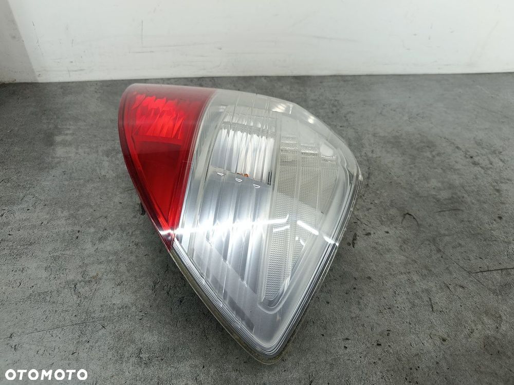 LAMPA TYLNA PRAWA HONDA JAZZ III P7612R STANLEY   HATCHBACK 5D - 3