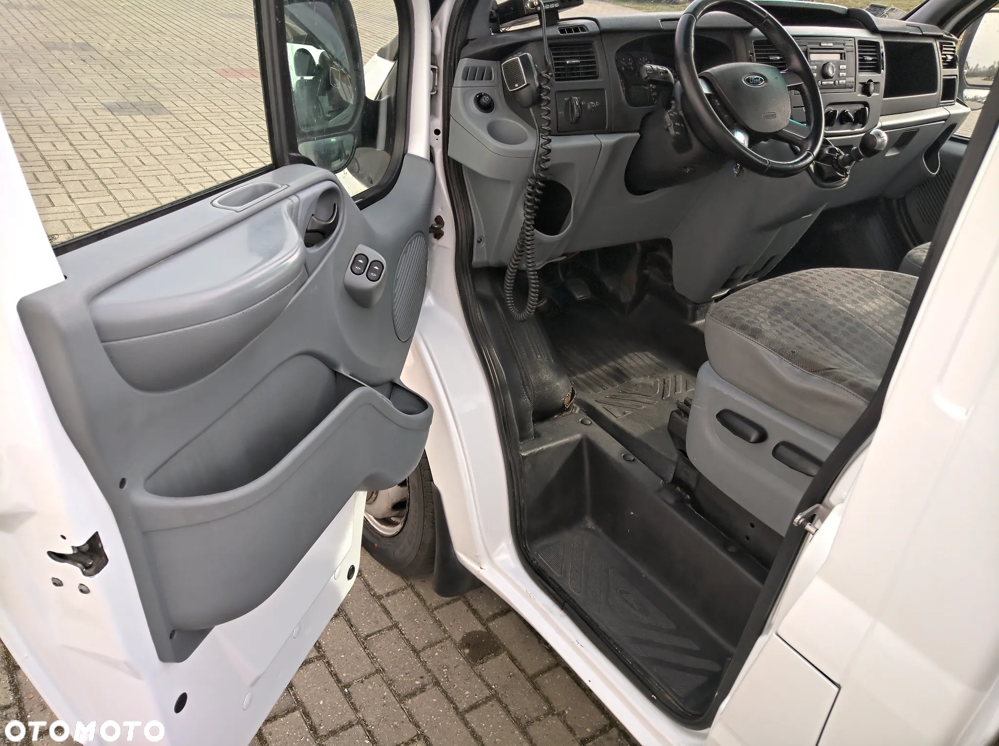 Ford Transit - 4