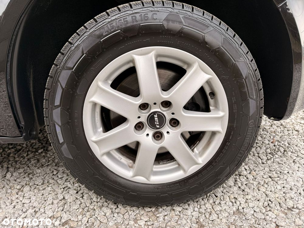 Volkswagen Multivan - 7