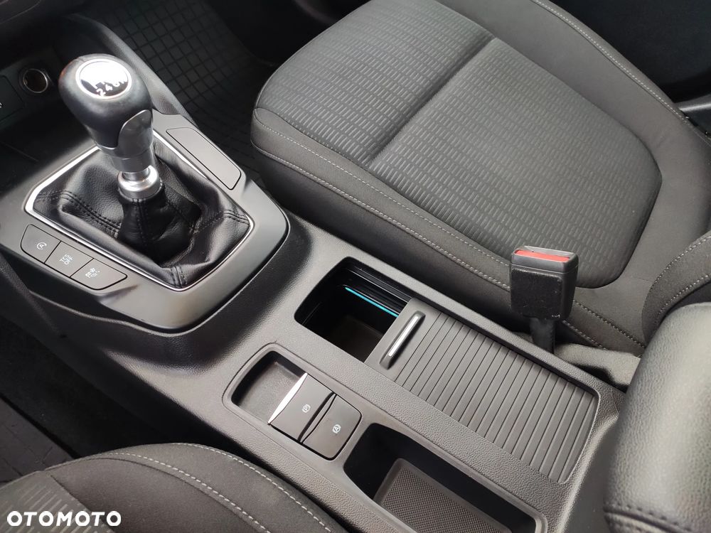 Ford Focus 1.0 EcoBoost Trend Edition - 32