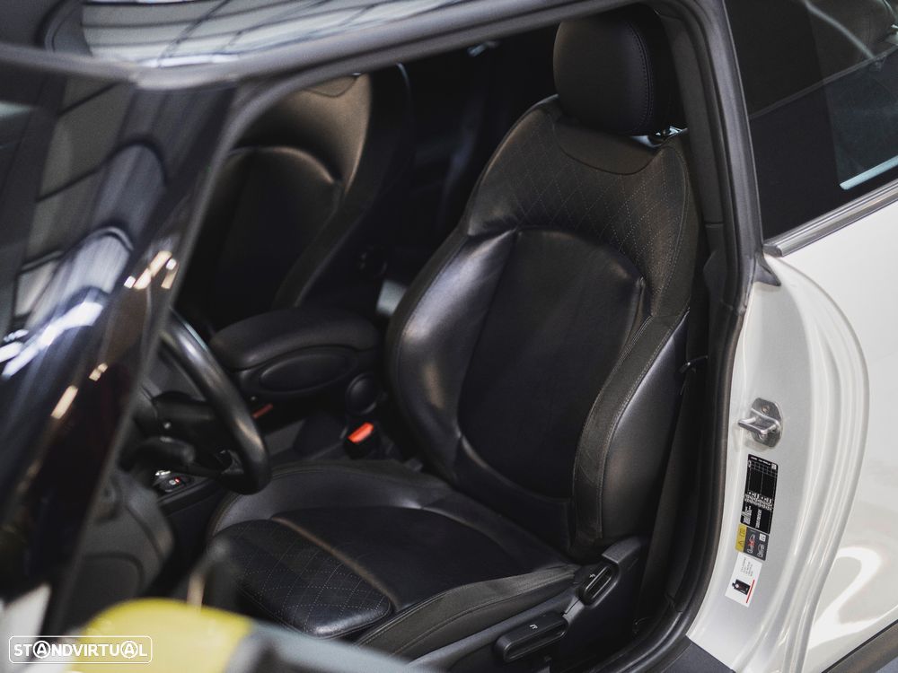 MINI 3 Portas Cooper SE - 24