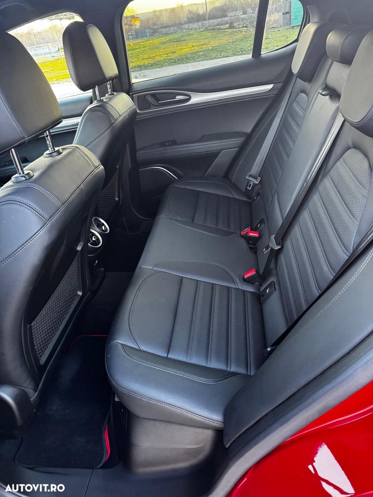 Alfa Romeo Stelvio 2.2 16V AT8 Q4 Veloce Ti - 8