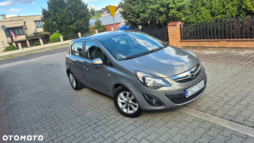 Opel Corsa 1.2 16V Enjoy - 10