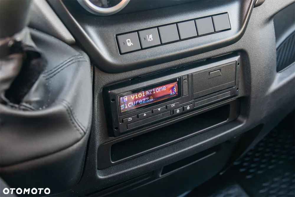 Iveco Daily 50C21HA8/P Autolaweta 3.0 210KM - 32