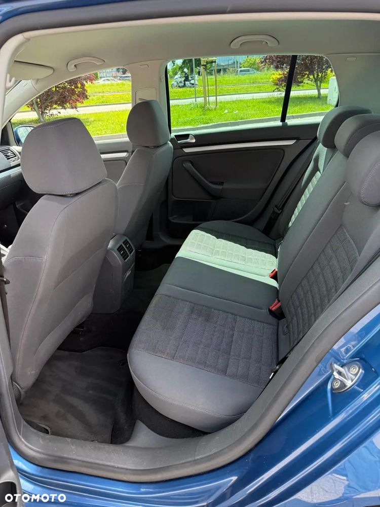 Volkswagen Golf 1.6 FSI Comfortline - 9
