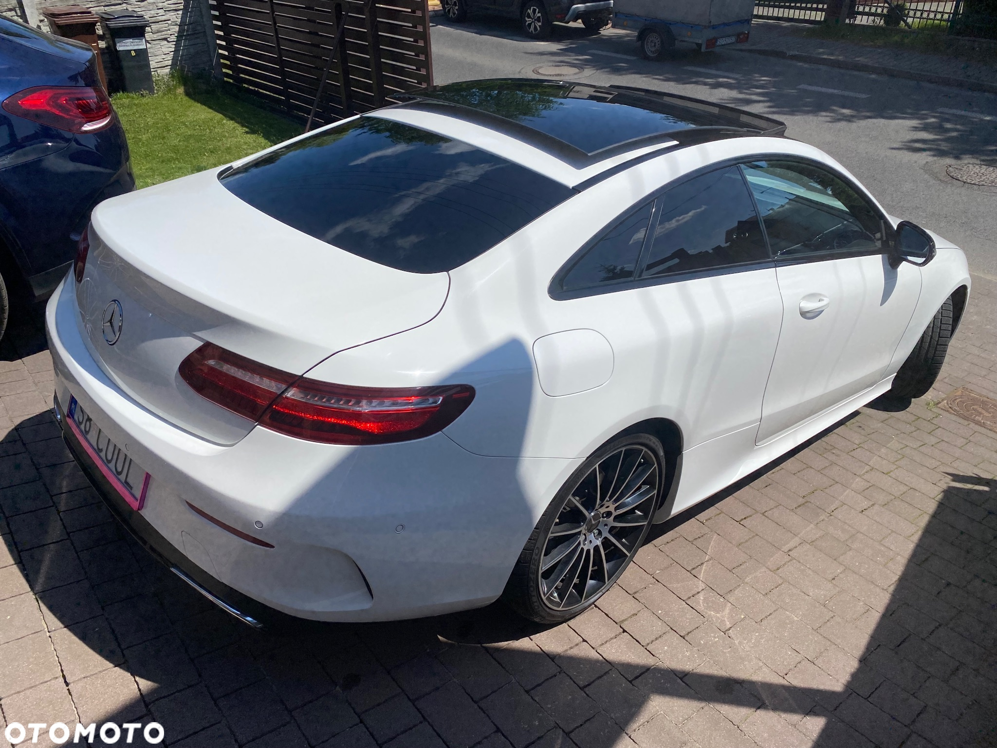 Mercedes-Benz Klasa E 220 d Coupe 9G-TRONIC - 6