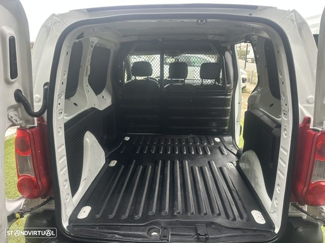 Citroën BERLINGO 3 LUGARES - 7