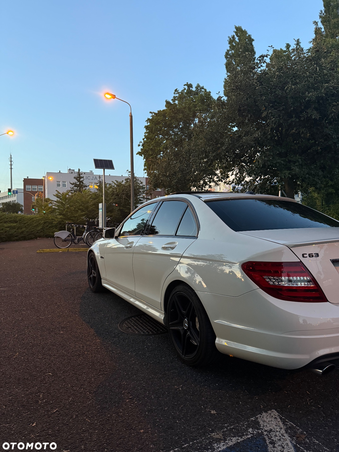Mercedes-Benz Klasa C 63 AMG 7G-TRONIC - 3