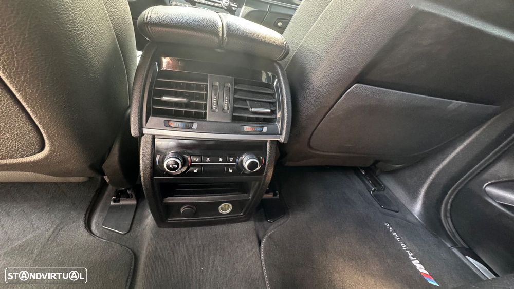 BMW X5 M50d Sport-Aut. - 30