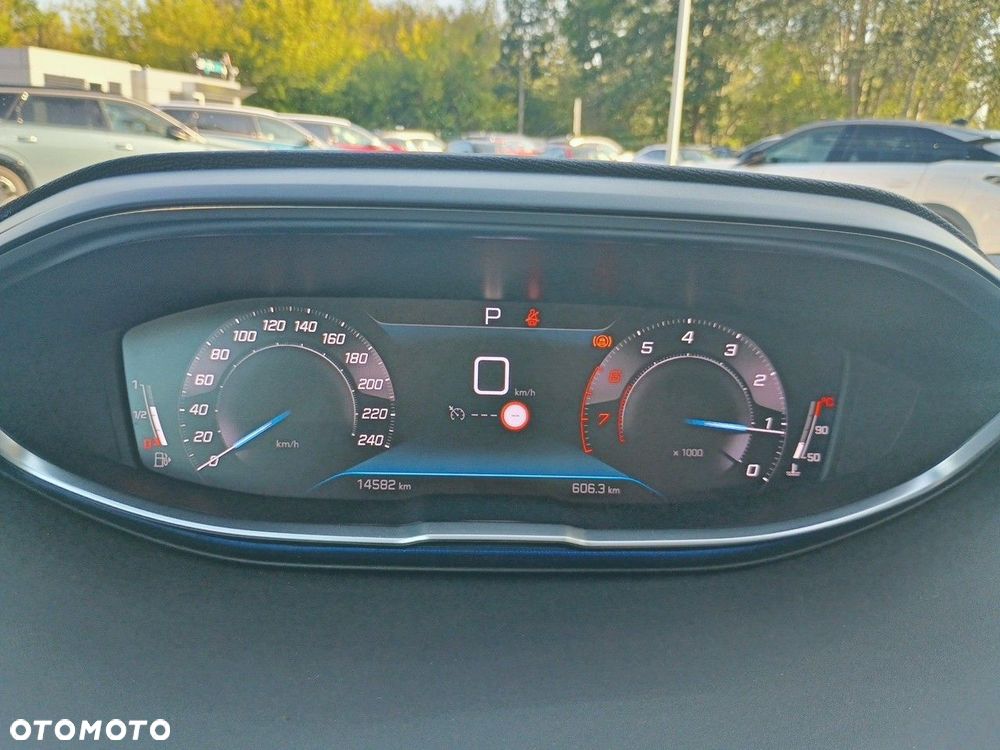 Peugeot 3008 1.2 PureTech Allure Pack S&S EAT8 - 19