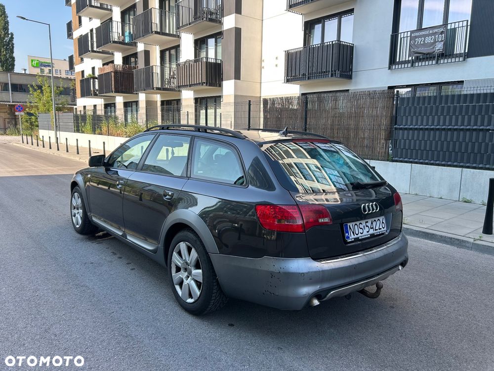 Audi A6 Allroad - 11