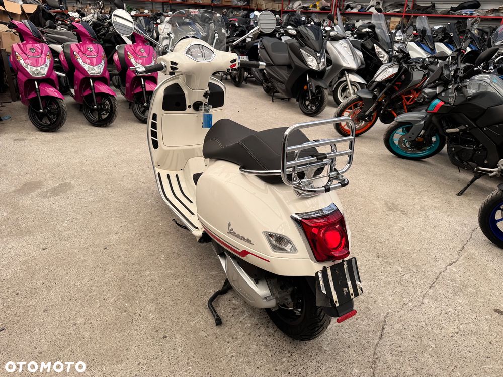Vespa GTS - 5