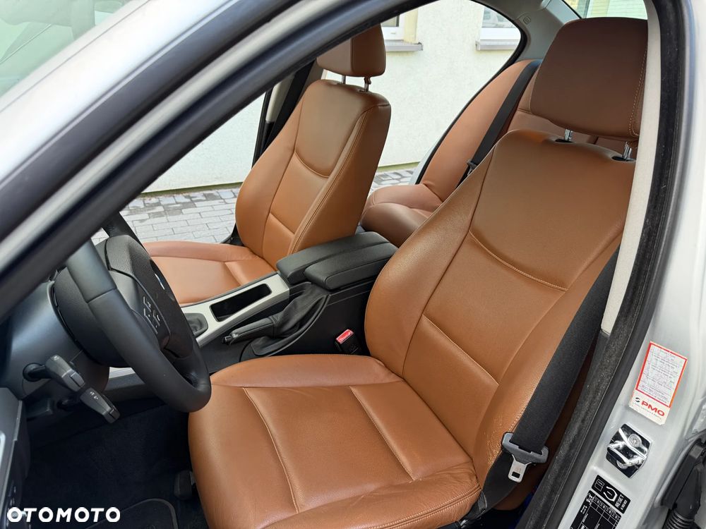 BMW Seria 3 320d - 17