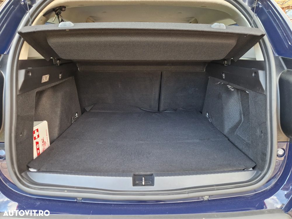 Dacia Duster 1.5 Blue dCi 4WD Comfort - 30
