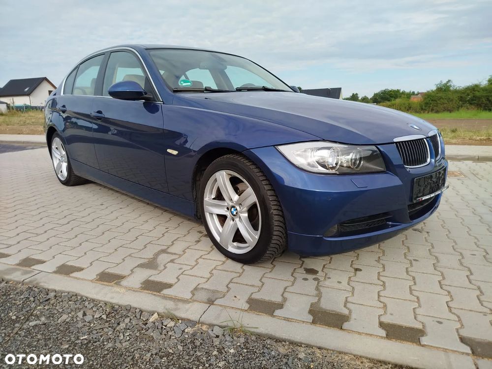 BMW Seria 3 325i - 2