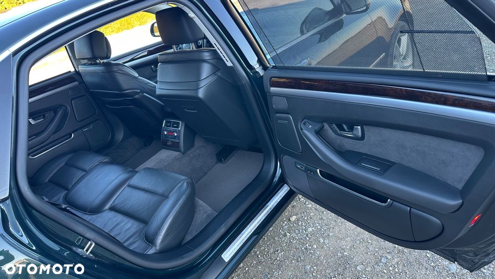 Audi A8 - 8