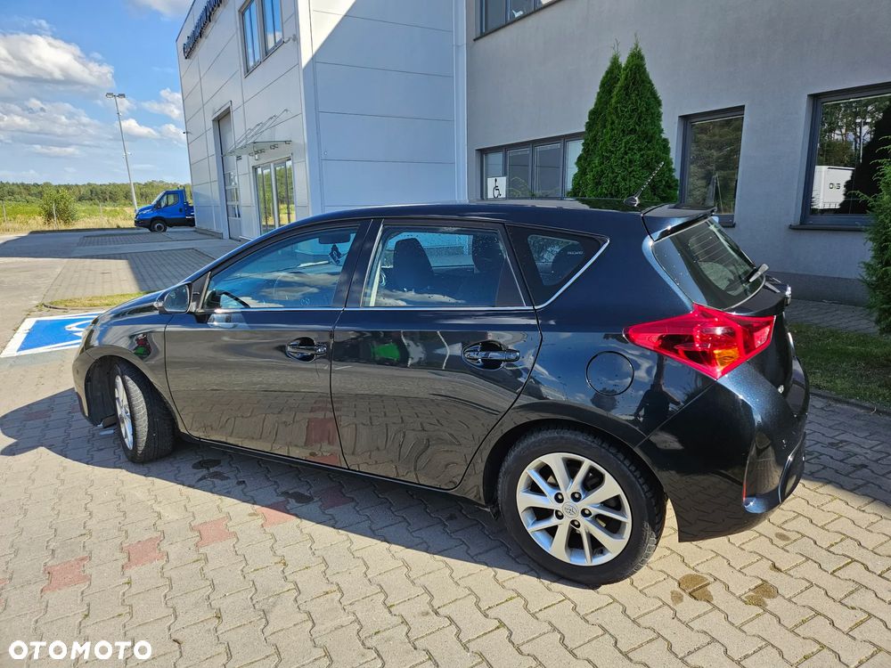 Toyota Auris 1.4 D-4D Premium - 12