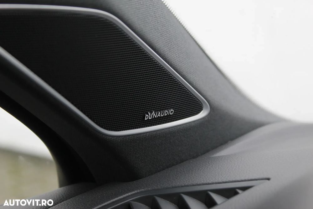 Volkswagen Touareg 3.0 V6 e-Hybrid 4Motion Aut. R - 36