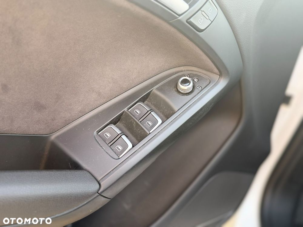 Audi A5 Cabrio 2.0 TDI DPF (clean diesel) - 29