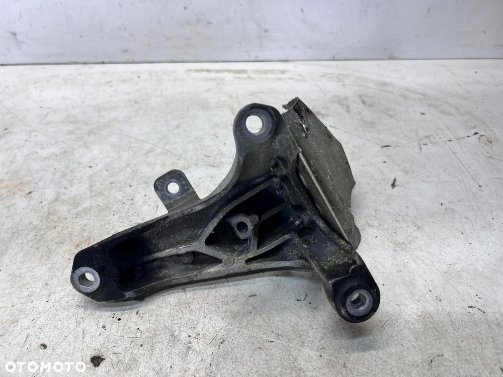ŁAPA WSPORNIK MOCOWANIE SILNIKA PRAWE AUDI A4 B9 A5 8T Q5 8R 8K0199308BG - 5