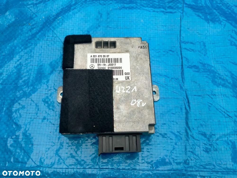 Mercedes W221 Moduł Sterownik A2218703587 - 1