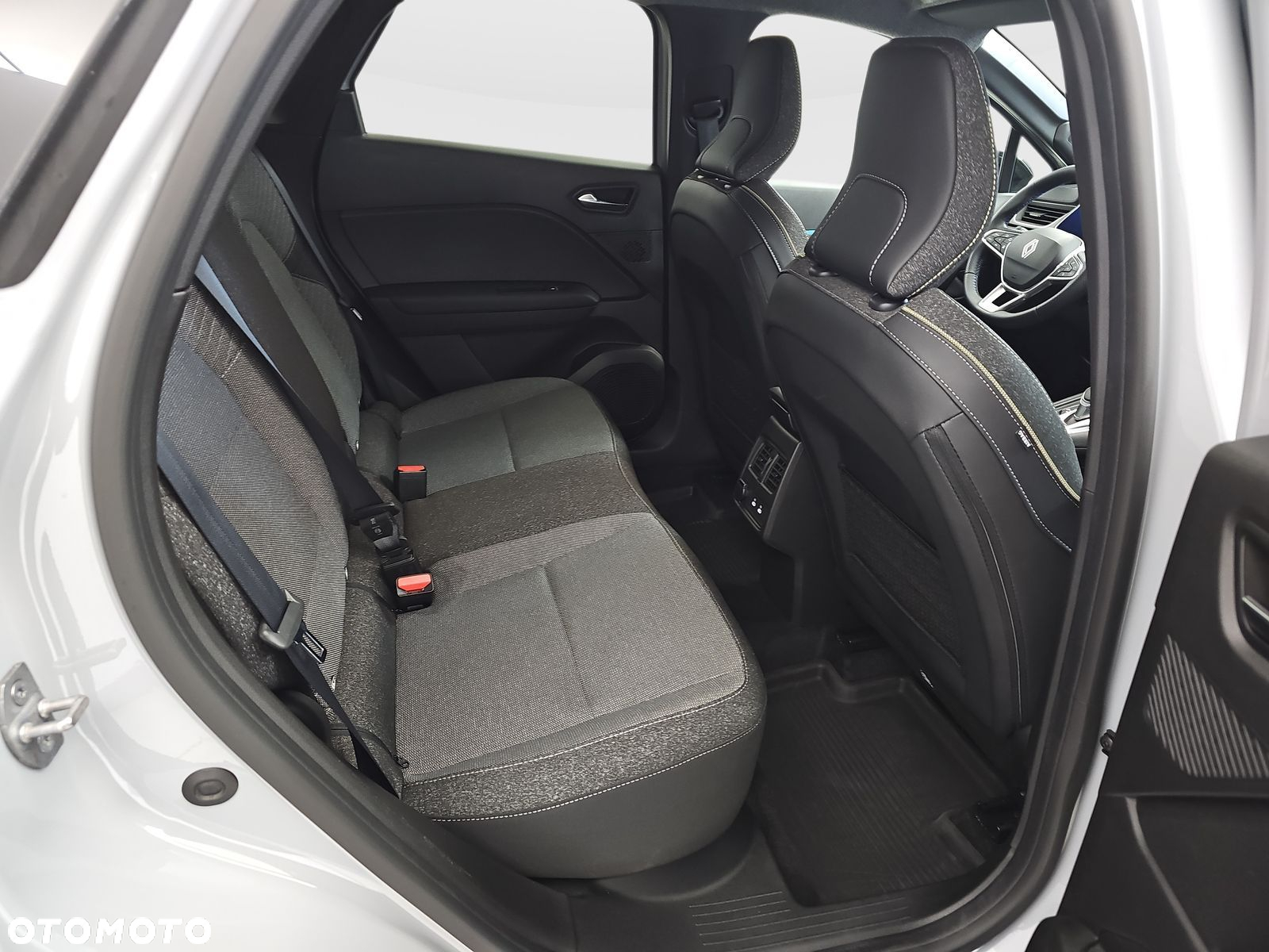 Renault Symbioz 1.6 E-Tech Full Hybrid 145 Techno - 36